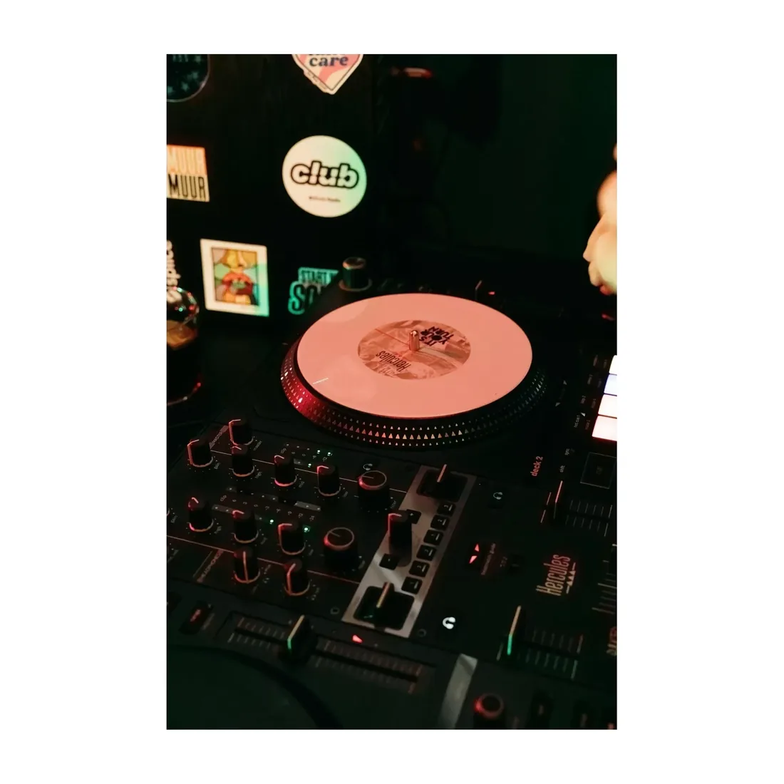 Hercules DJControl Inpulse T7 4
