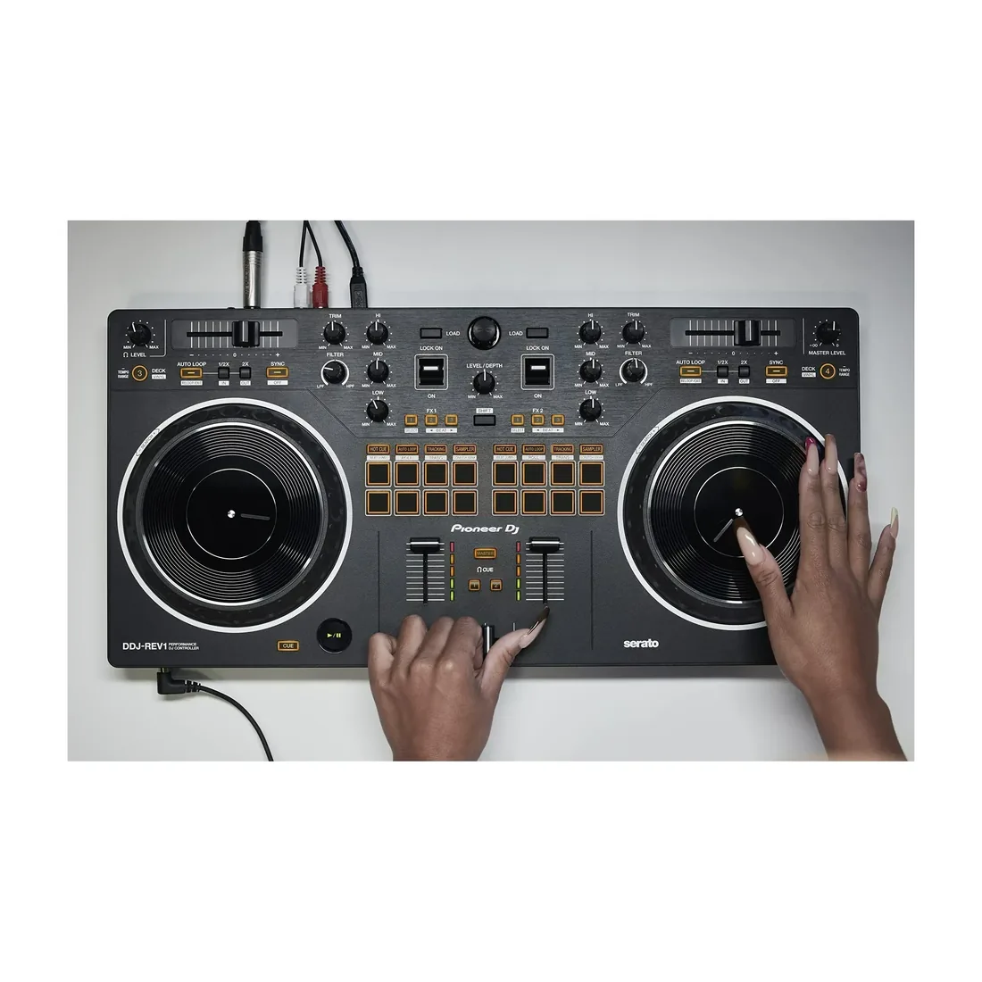 Pioneer DJ DDJ-REV1 6