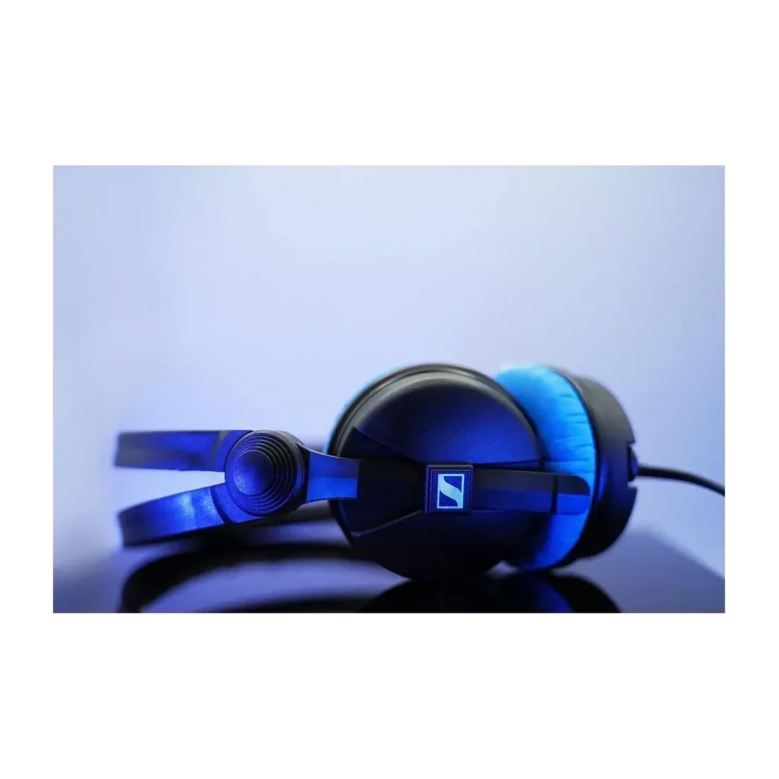 Sennheiser HD 25 Blue Limited Edition 4